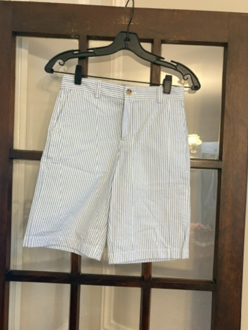 Vineyard Vines Boys Classic Fit Breaker Short in Blue Seersucker, Size 12